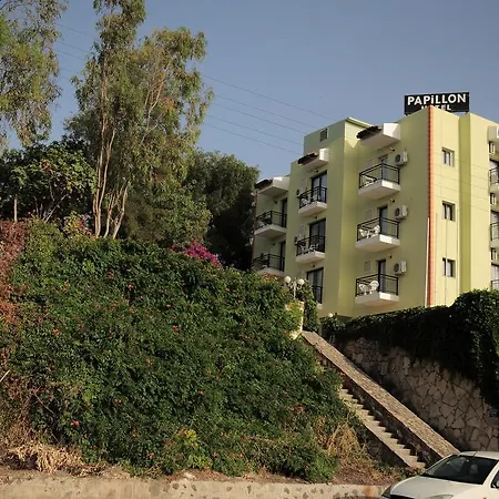 Hotel Papillon *