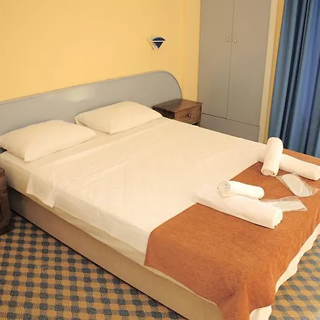 Papillon Cesme